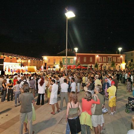 Apartman Alberta Porec Exterior photo