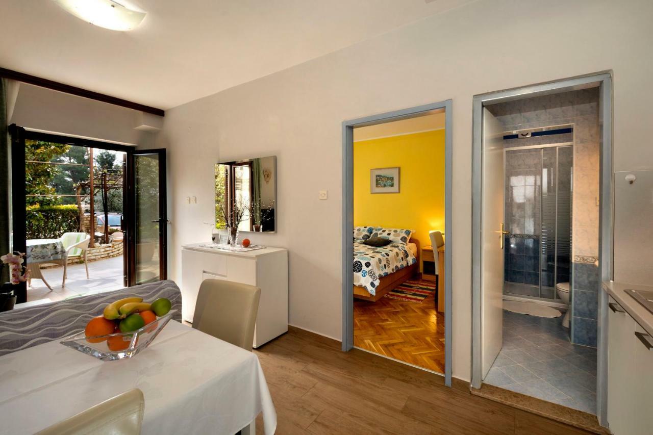 Apartman Alberta Porec Exterior photo